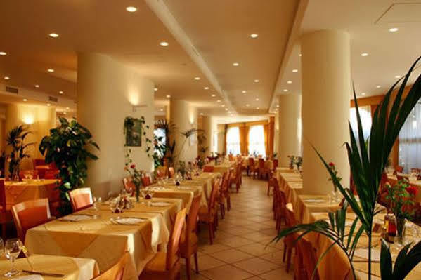 Hotel Punta Faro กาโปวาติกาโน ภายนอก รูปภาพ